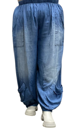 Denimbroek met leuke zakken-blauw stone washed