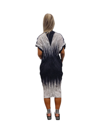Women's dress /gardigan black/white crashed fabric large V-neck