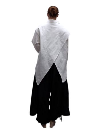 Blouse-wit-asymmetrisch 