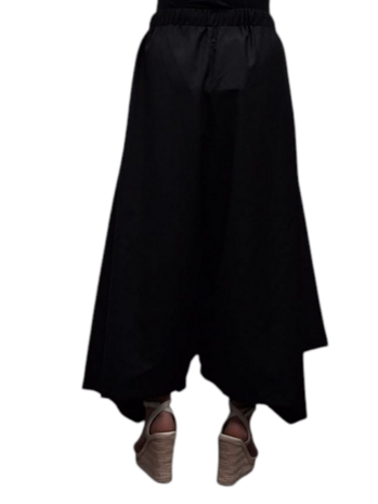 Ruime broek-zwart-asymmetrische zoom en strikkoord