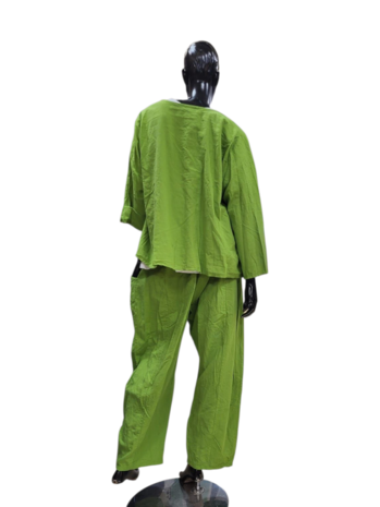 Jasje/vest groen met knoopsluiting