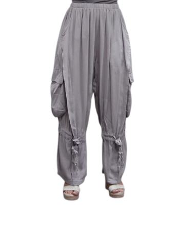 Wijde broek licht grijs met grote zakken100% cotton