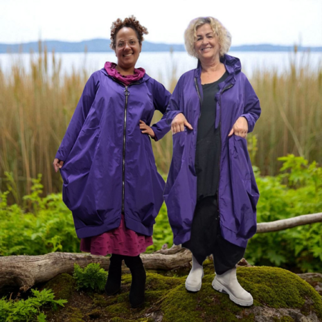 Lange tussenjas purple met lange puntmuts