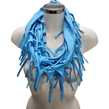 Sjaal licht blauw met franjes