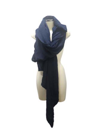 Omslagdoek grote sjaal donker blauw mousseline stof
