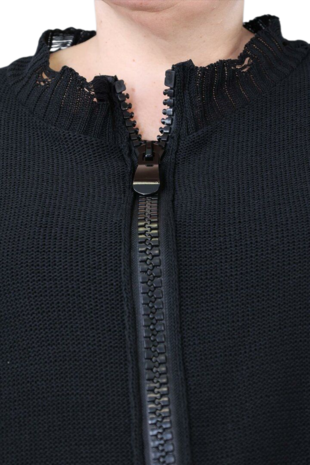 Ruim vallend vest Bella zwart met grote rits