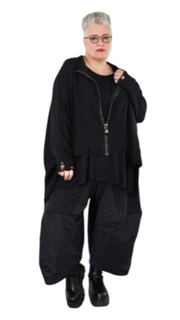 Ruim vallend vest Bella zwart met grote rits