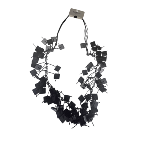 Lange fantasie ketting zwart