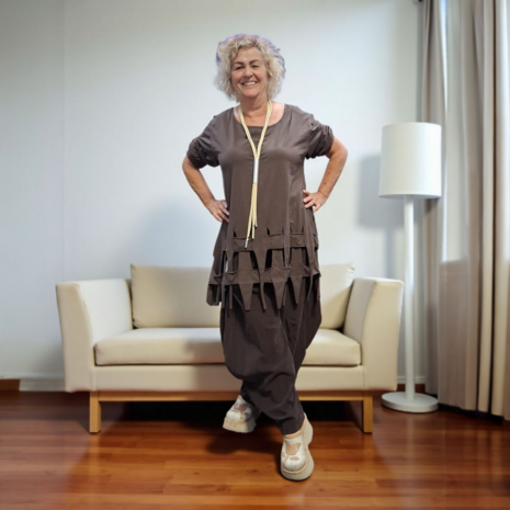 Tuniek bruin met slierten en gaten