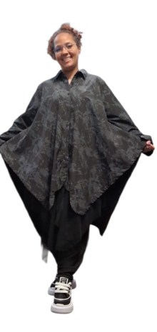 Lange blouse zwart met tule inzet in zoom 