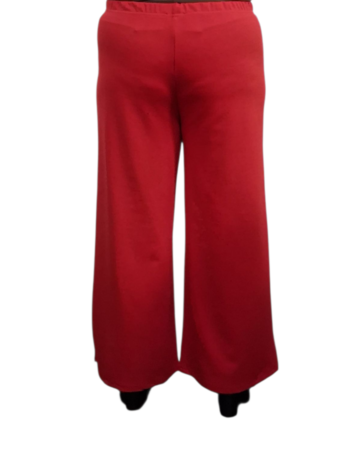 Basic broek rood in rechte vorm 