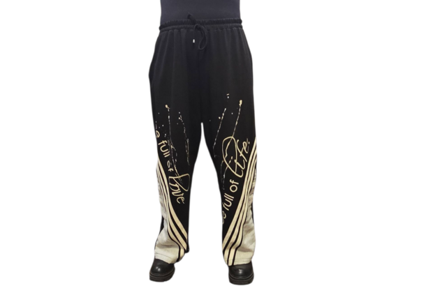 Tweedelig set zwart met beige print en details