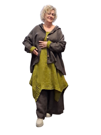 Jasje/vest bruin met puntmuts, asymmetrisch 100% linnen