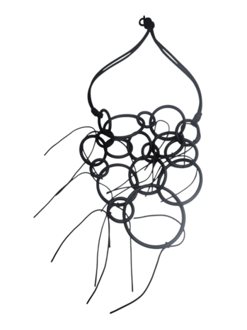 Rubberen ketting zwart met ronden details