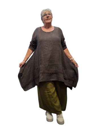 Tuniek bruin A lijn 100%-linnen met kant