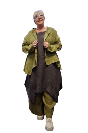 Jasje/vest groen met puntmuts, asymmetrisch 100% linnen