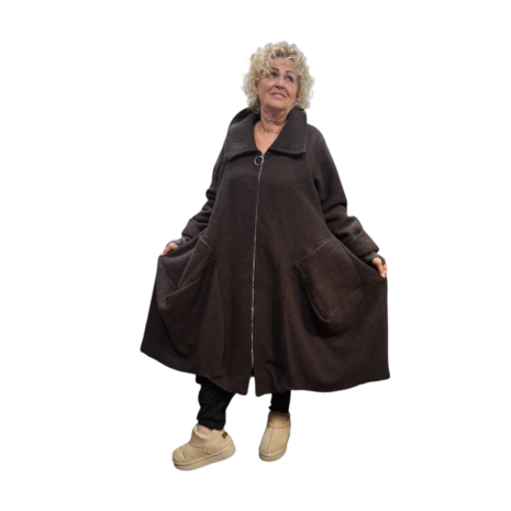 Warme wollige winterjas bruin