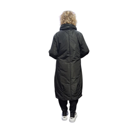 Warme winterjas zwart met grote kraag