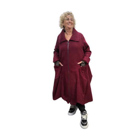 Warme wollige winterjas rood