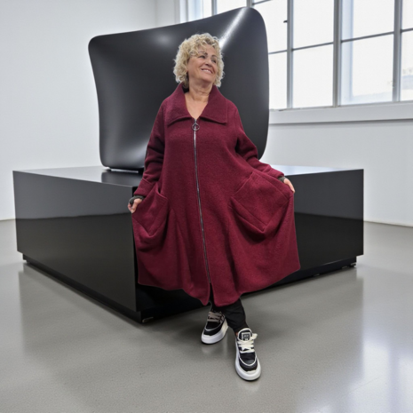 Warme wollige winterjas rood