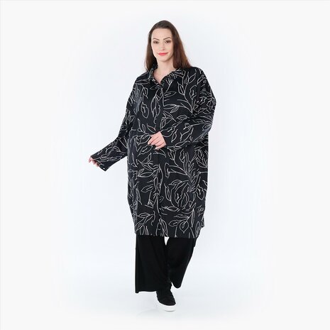 Overgangsjas  Tulip plain  in rechte vorm gemaakt van zachte popeline kwaliteit