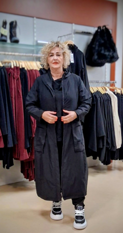 Kekoo 'Calina' Mantel van parachute, met voering, A-lijn zwart