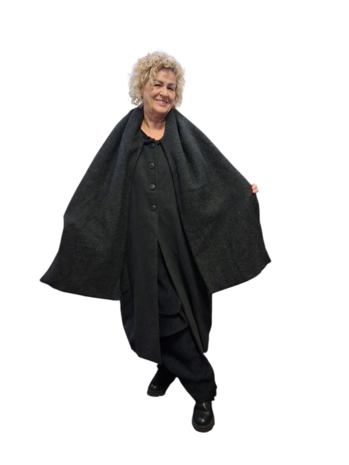 Warme mantel met leuke details antraciet