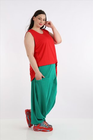 Broek Rinna groen, in ballonvorm gemaakt van stretcher rib kwaliteit