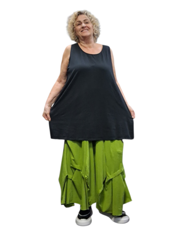  Topje mouwloos  zwart