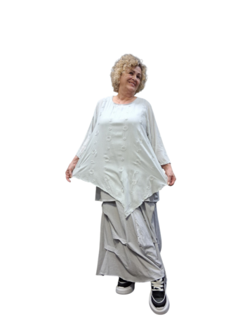 Shirt-grijs-A-lijn- stippenpatroon