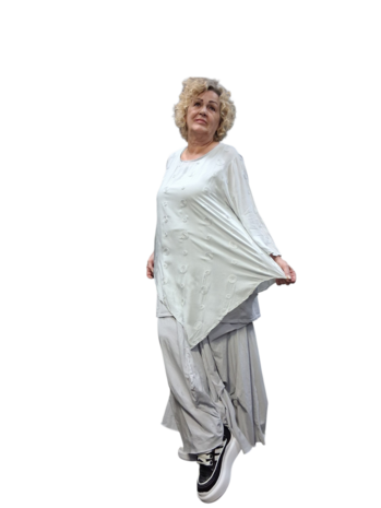 Shirt-grijs-A-lijn- stippenpatroon