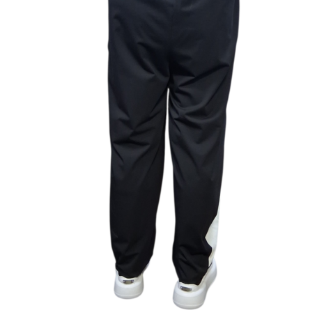 Ruime broek zwart wit