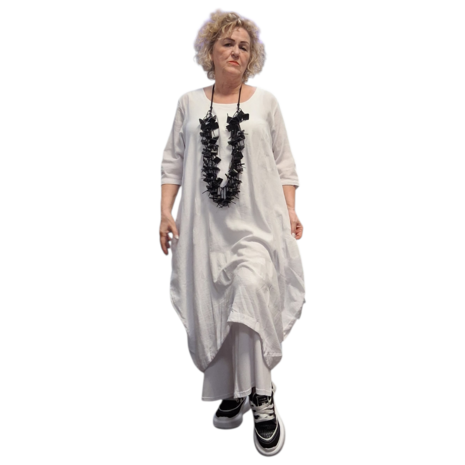 Jurk wit met steekzakken op voorpand 100% katoen 