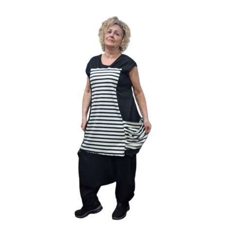 Myrjo mouwloos tuniek/jurkje  Fye zwart wit