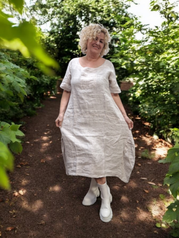 Jurk beige/wit gestreept 100% linnen