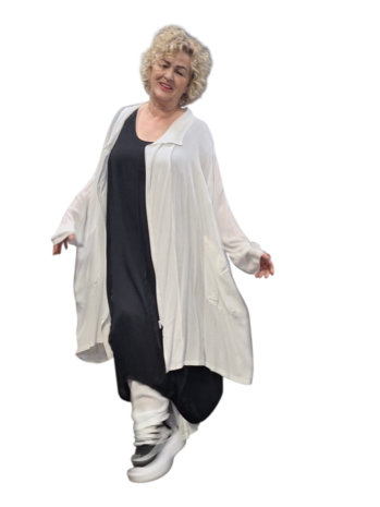 Zomerjas Jane met rechte snit, gemaakt van lichtgewicht kreukelstof wit