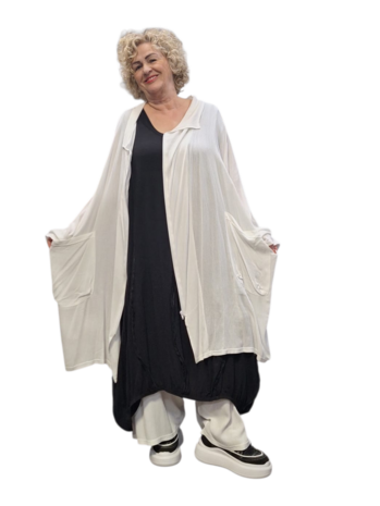 Zomerjas Jane met rechte snit, gemaakt van lichtgewicht kreukelstof wit