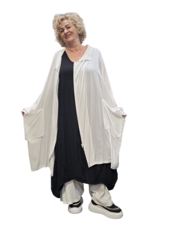 Zomerjas Jane met rechte snit, gemaakt van lichtgewicht kreukelstof wit