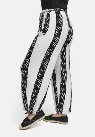 Rechte stretchbroek van viscose 'Sovana' wit