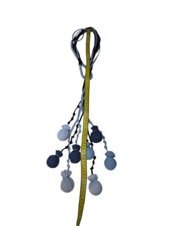 Lange fantasie ketting denim met bolletjes