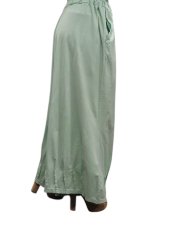 Ruime broek mintgroen met rondom ingestikte naden in zoom