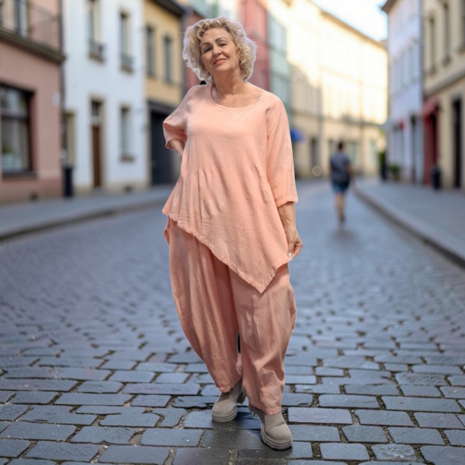 Shirt abrikoos A-lijn asymmetrisch