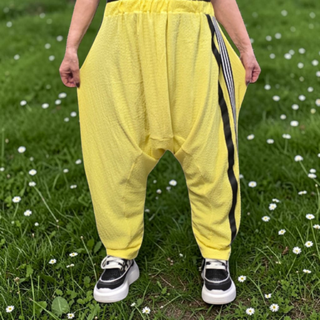Zomerse harembroek sportyspice geel