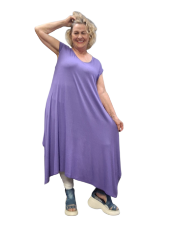 Jurk paars A-lijn met kapmouw