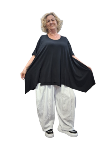 Basic-shirt-A-lijn-Zwart met deelnaden