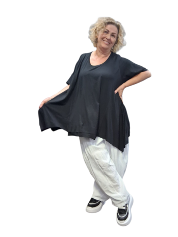 Basic-shirt-A-lijn-Zwart met deelnaden