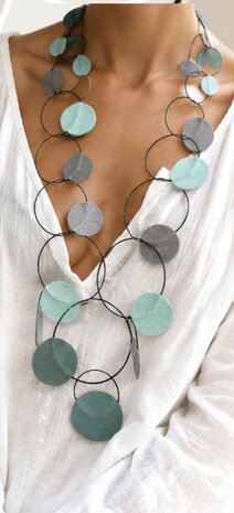 Handgemaakte ketting mintgroen met grijs
