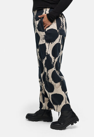 Kekoo 'Oria' broek champagne-zwart stretchkatoen, ballonvorm