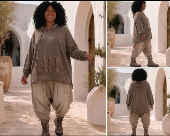 Oversized taupe Hoodie met rolkraag comfort & stijl in een