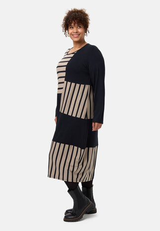Jurk 'Sienna' - gestreepte look, elegant en chic beige